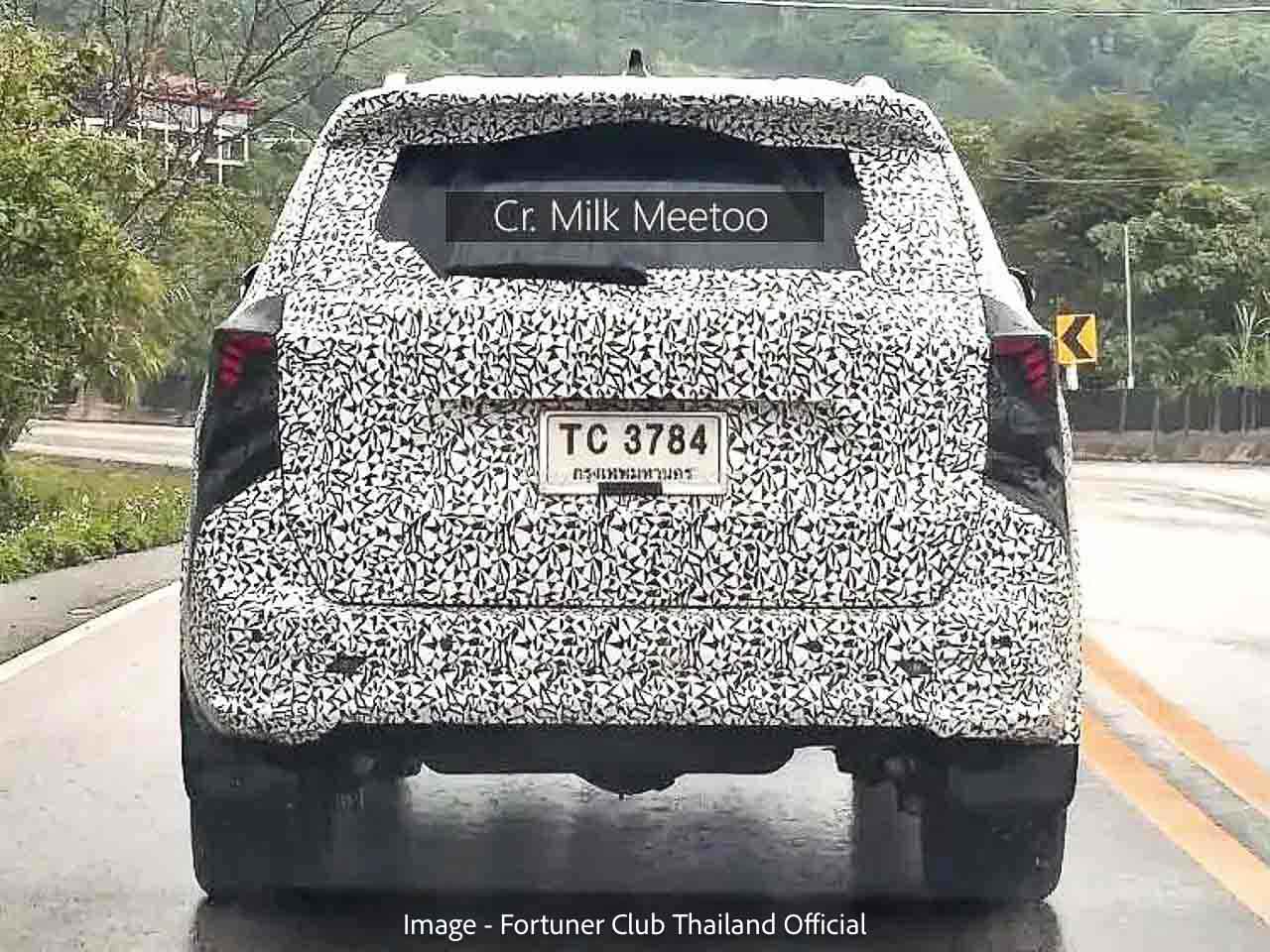 Toyota Fortuner photo