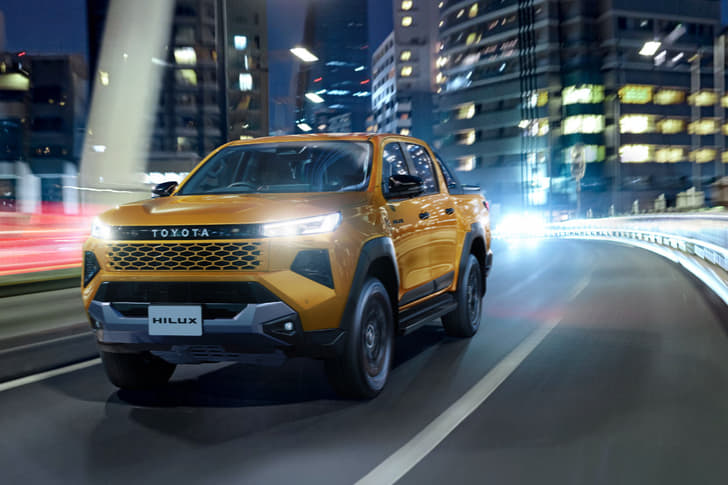 Toyota Hilux photo
