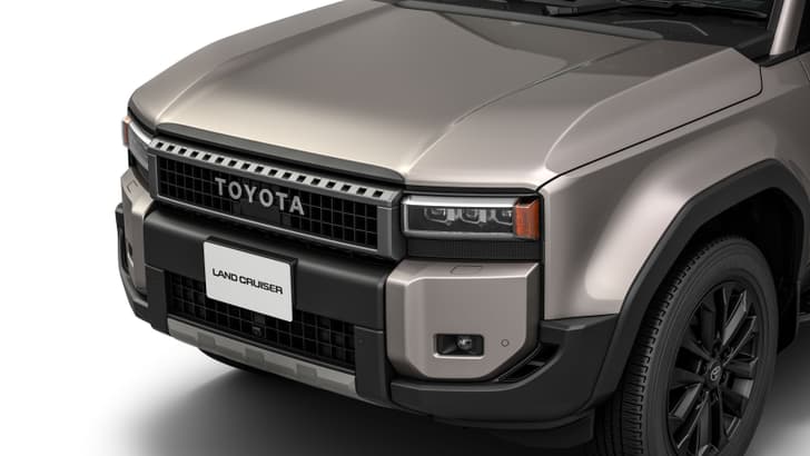 Toyota Land Cruiser Prado photo