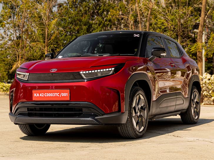 Toyota Urban Cruiser Ebella photo
