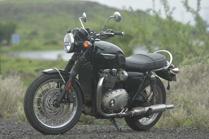 Triumph Bonneville T120 photo 2