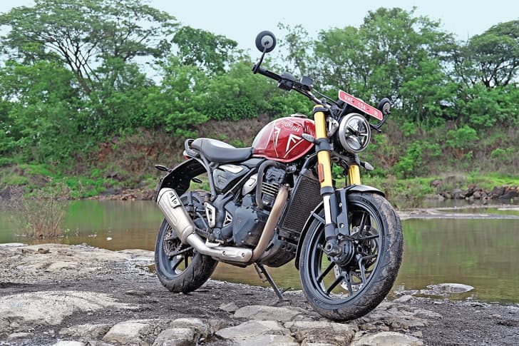 Triumph Speed 400 photo