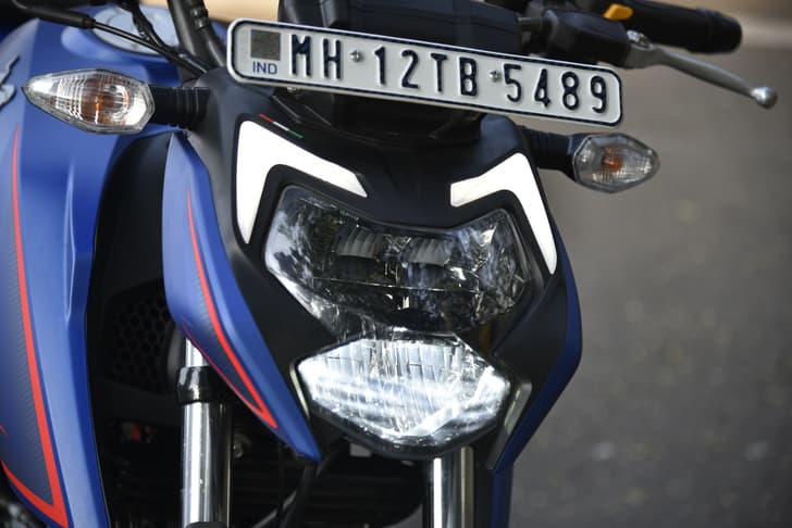 Tvs Apache RTR 200 4V photo
