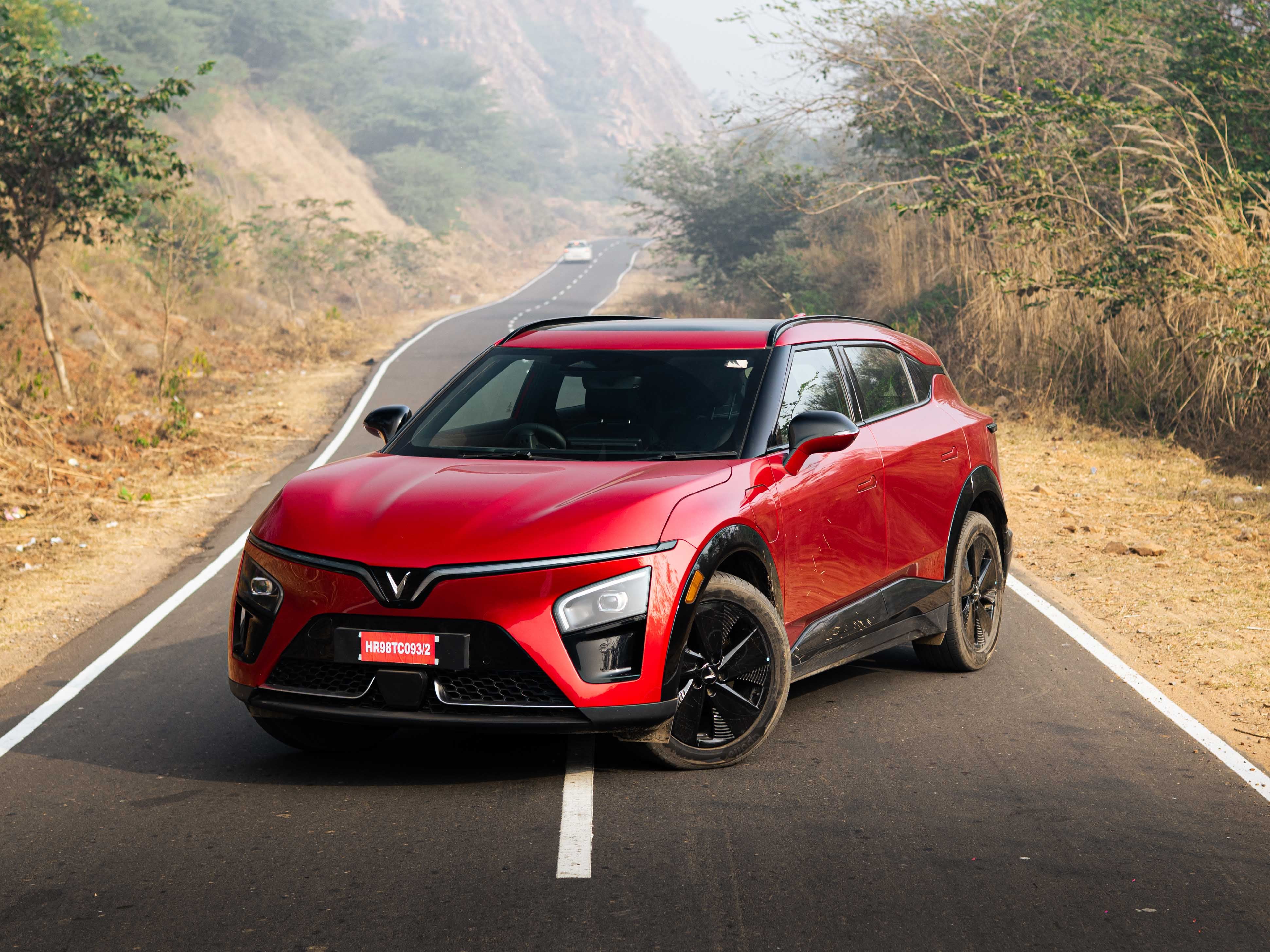 Vinfast VF7