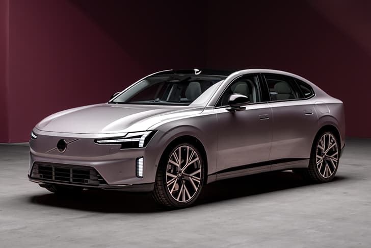Volvo ES90 photo 2