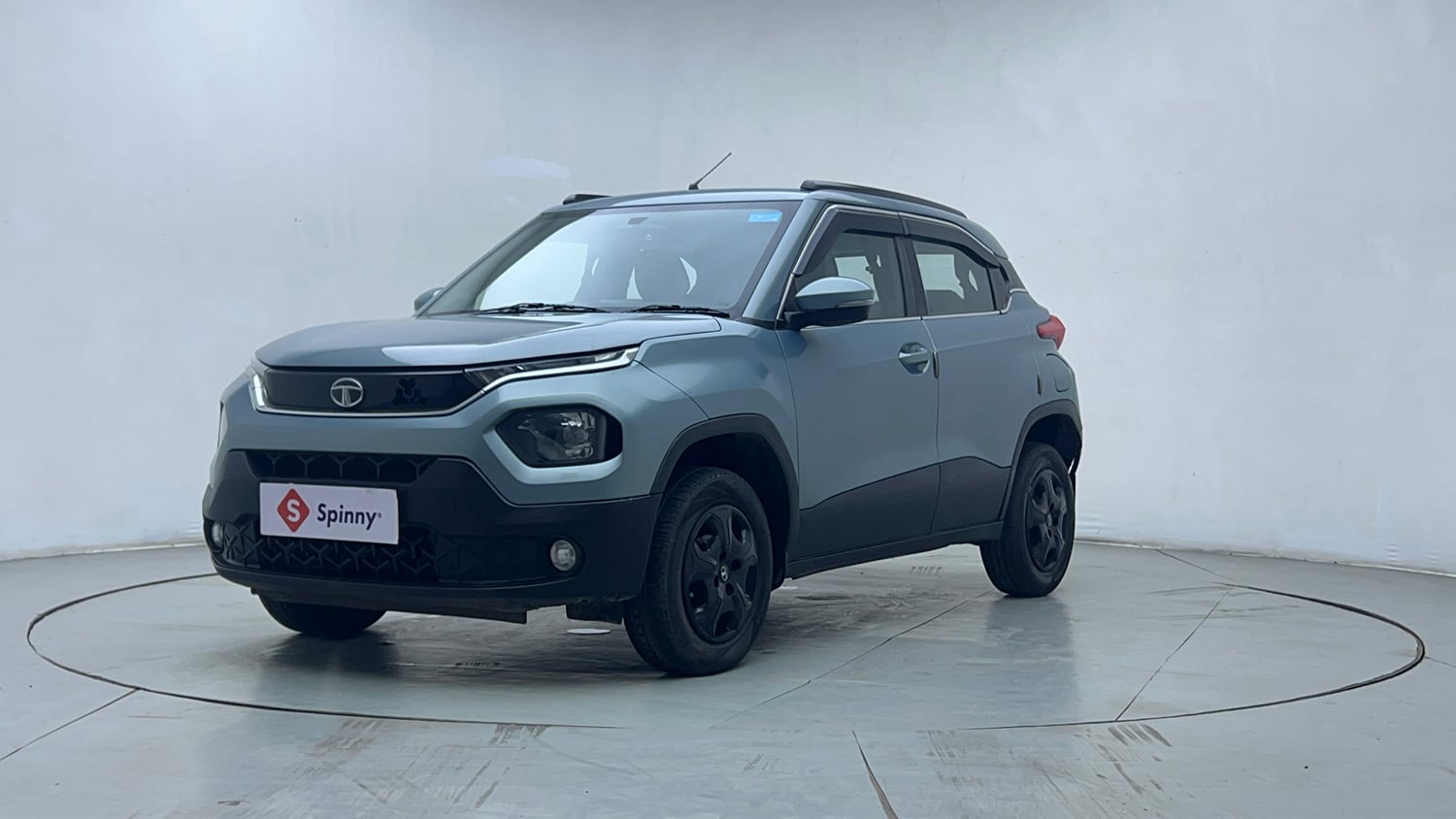 2023 Tata Punch Accomplished AMT