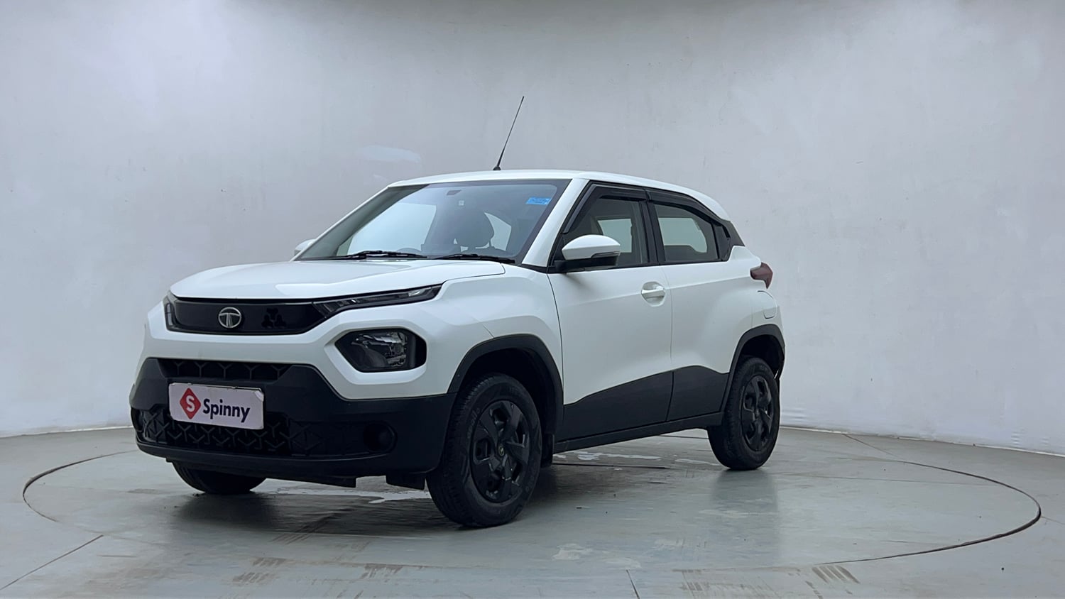 2022 Tata Punch Adventure MT