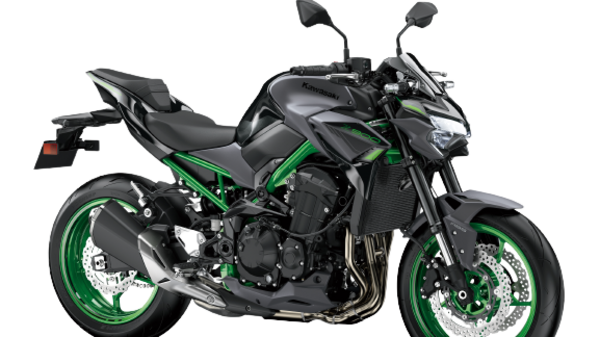 There are no changes to the engine of Z900. So, it produces 123 bhp and 98 Nm. 