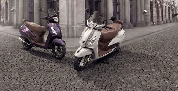 TVS Jupiter Classic is offered in two colour schemes. 