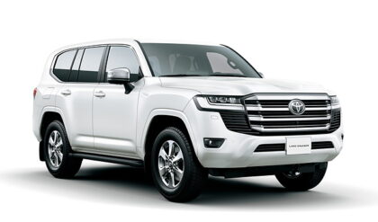 Toyota Land Cruiser - Precious White Pearl