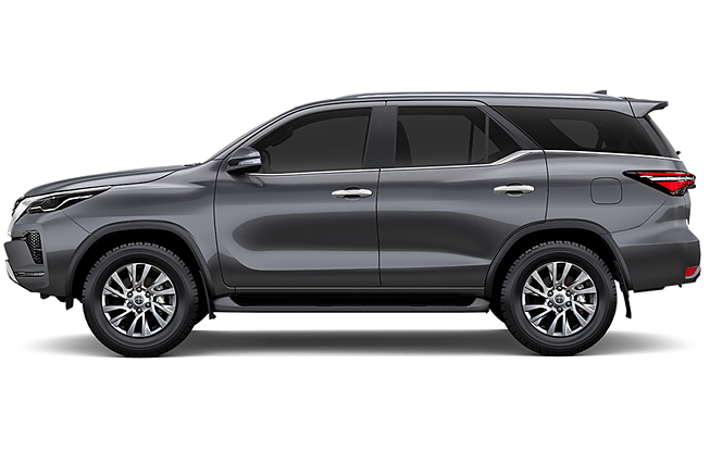 Toyota Fortuner - Sparkling Black Cystal Shine