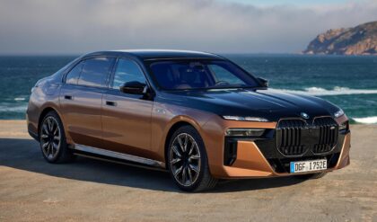 BMW i7 M70 xDrive goes official at Rs. 2.5 crore