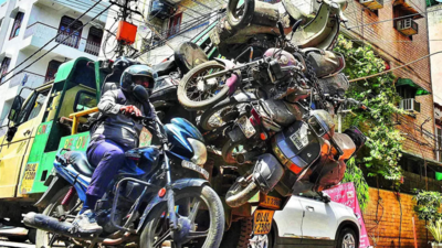 Delhi: Scrap old vehicle, get Rs 50k off on new one