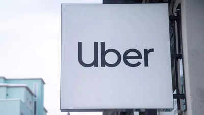 Over 10,500 London black cabbies take Uber to court