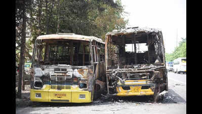 Driver cooking in bus dies in blaze