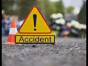 4 killed, 16 injured as SUV overturns in Nandyal district