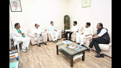 Ponnam seeks Centre’s support for Tealgana’s road safety, EV initiatives