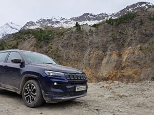 The Compass complements the hilly areas perfectly with its torquey engine, all-wheel drive capability and compliant ride quality. (Paarth Khatri/ HT Auto)