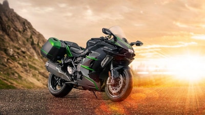 Kawasaki Ninja H2 SX SE puts out 200 PS through its supercharged engine.