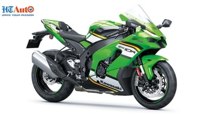 Kawasaki Ninja ZX 10R uses an inline four-cylinder engine.