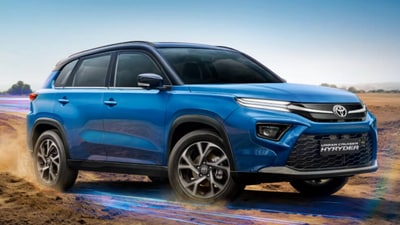 Toyota is offering a maximum discount of  ₹45,000 on selected models, along with other benefits, including a loyalty bonus.