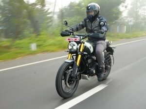 Triumph Scrambler 400 X has become quite popular in the Indian market because of how versatile it is.