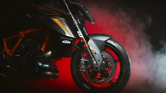 KTM 1390 Super Duke R Range Gets Optional New WP APEX PRO Upgrade