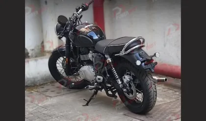 Triumph Bonneville 400 Spotted Testing in India