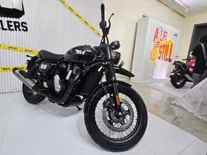 The BSA Scrambler 650 challenges the Royal Enfield Bear 650.