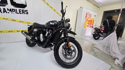The BSA Scrambler 650 challenges the Royal Enfield Bear 650.