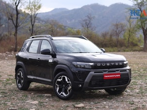 Renault Duster side profile