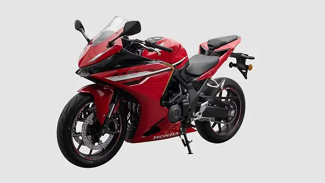 Honda CBR500R Four-cylinder Sportbike Officially Unveiled