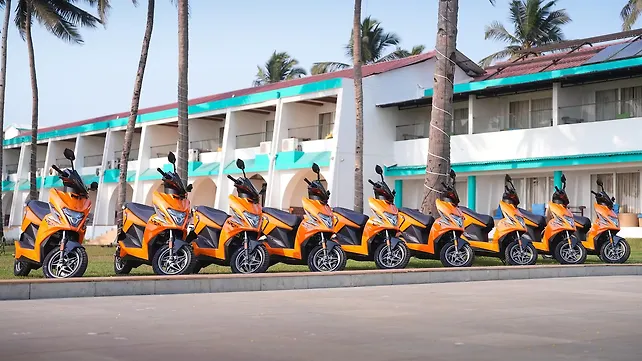 Simple Ultra Electric Scooter Launched at Rs. 2.35 Lakh