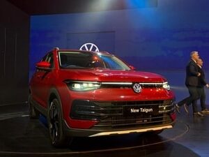 While the pre-facelift Volkswagen Taigun was loved by consumers seeking performance-oriented family SUVs, the same spirit is alive in the updated version as well.