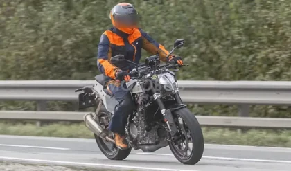New KTM Duke Twin-cylinder Bike Spied Testing Again
