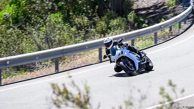 Norton Manx R Review: Image Gallery