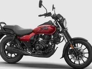 Bajaj Avenger Street 220 shares its engine with the Pulsar 220 F.