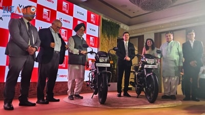 Hero HF Deluxe Flex Fuel is powered by the same engine as the standard version of the bike, but comes with upgraded technology to be compatible with E85 petrol.