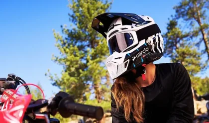 Cardo Venture Released as World’s First Off-Road Helmet with Comms