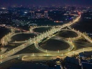 Delhi's 154 entry points will install barrierless, free-flow toll systems to reduce vehicular congestion and emissions.