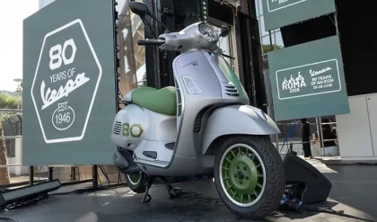 Vespa Edizione Ottantesimo is a 1,946-Unit Limited GTS 310