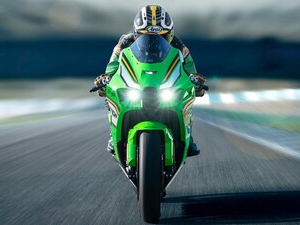 The ZX-10R comes loaded with electronics and features.