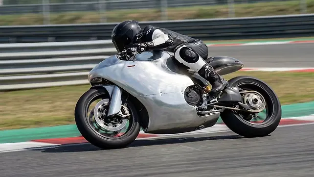 This Bandit9 Ducati 821 is Proper Track Tool