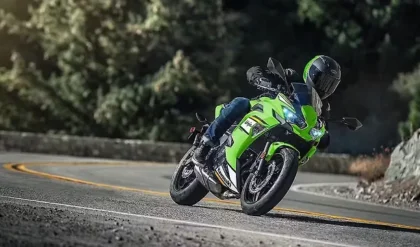 Kawasaki Ninja 650 Gets Free Touring Windshield Offer
