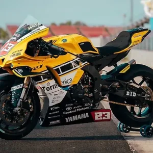 Yamaha R1 SBK Kenny Roberts Livery Is Pure Nostalgia; Not for Sale