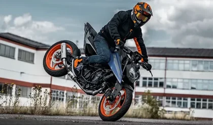 2026 KTM 125 Duke Launched in UK