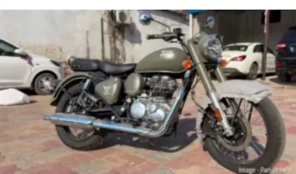 Royal Enfield Classic 350 Gorkha Edition Spotted at a Dealership Ahead of Launch