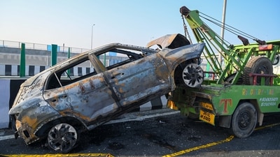 According to MoRTH, the number of road accidents in India rose by 5.3% to 513,563 in 2025, with road crashes claiming the lives of 21 people every hour.