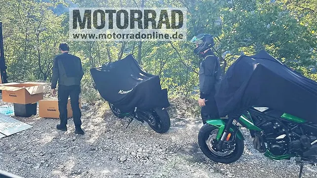 Upcoming Kawasaki Versys 900 Spotted Testing Abroad